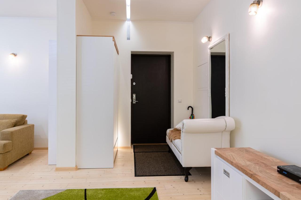 Roosikrantsi 21 Bright Apartamento *